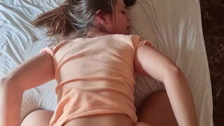 Магьосникът прави ми охуенный свирка и изчезва, когато аз