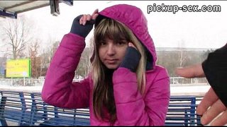 ���ియల్ ఔత్సాహిక Eurobabe గినా Gets nailed లో ఒక రైలు