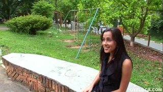 Latina accepit calido facials post questus pussy, et asinus ferreus futui