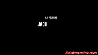 Breastbound sub coño castigado por dom maestro