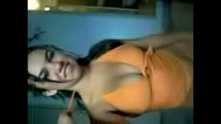 ���वान आकर्षक लिएर लुगा बन्द