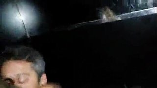 מיט מיין פרוי אין דער מאַך פון די ינער און די פרייַנד עסן עס