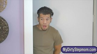 Nova Potokov a Tegan James ffm threeway sex v spálni