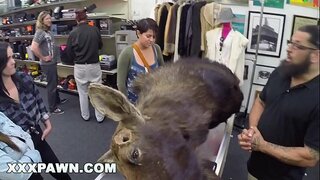 XXXPAWN - Eles Nunca Esteve Com Um Homem Antes, Mas Eles Precisam de Dinheiro