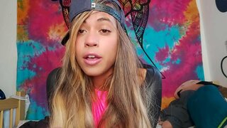 ПРЕКУ ИНТЕРАКЦИЈА СО ФАНОВИТЕ,