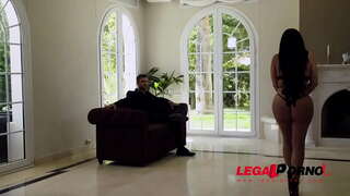 Curvy લેટિના નોકરડી કેશા Ortega દે બોસ બેંગ તેના મોટા બોબલા અને ભીનું ગુલાબી GP848