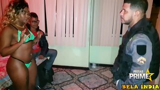 Рогоносец смотри, как я даю копу у него на глазах